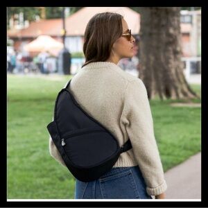 Ameribag 17” crossbody nylon sling